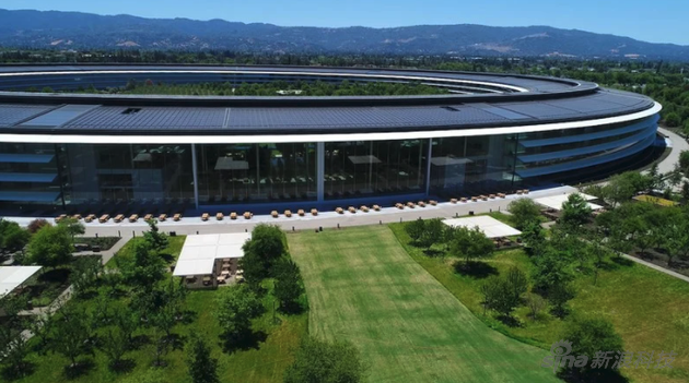 因?yàn)橐咔椋O果的園區(qū)至今仍未完全開放