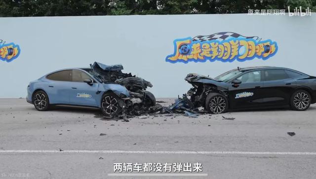 網紅用小米SU7對撞極氪007,小米汽車回應